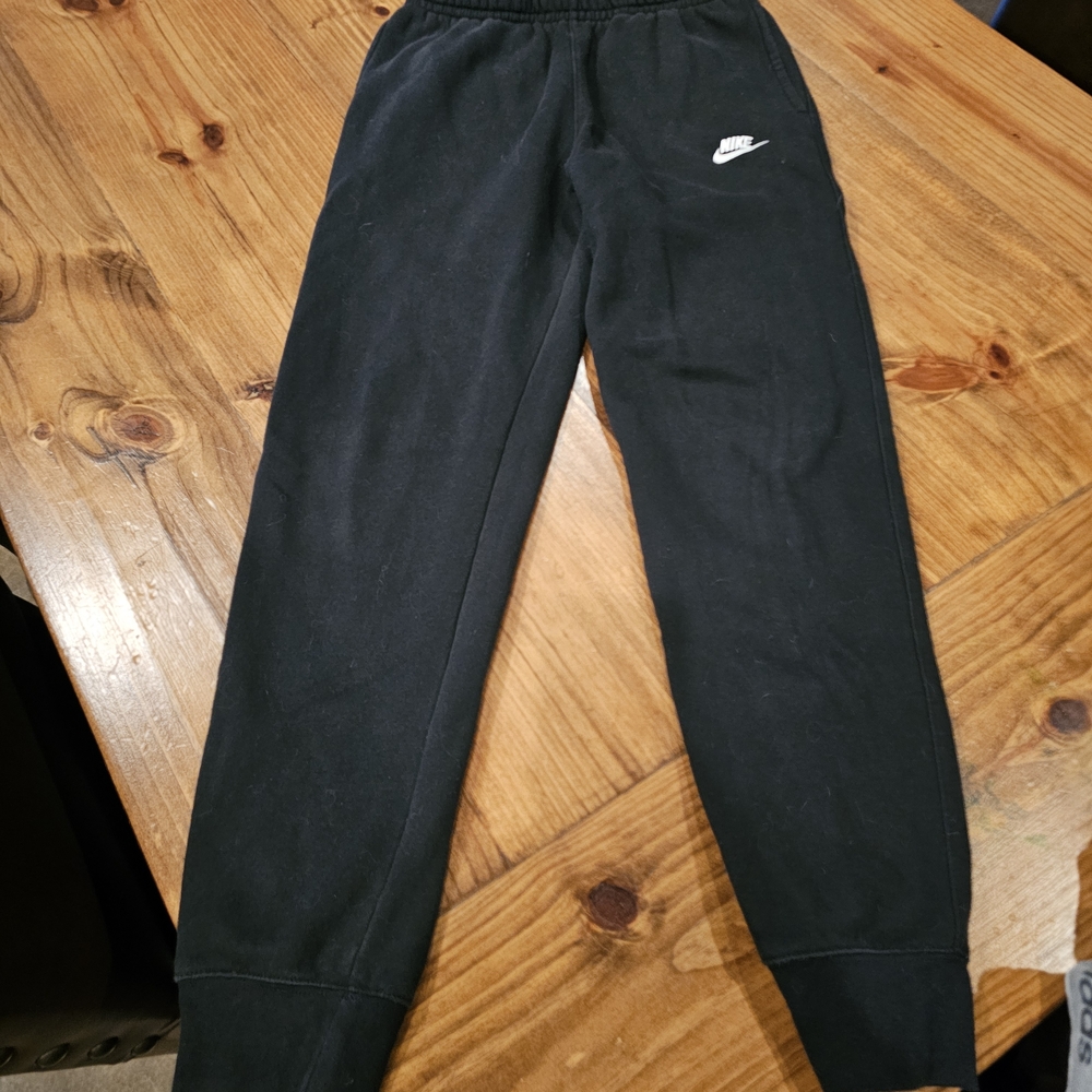 Nike Black Sweatpants Classic Jogger Style